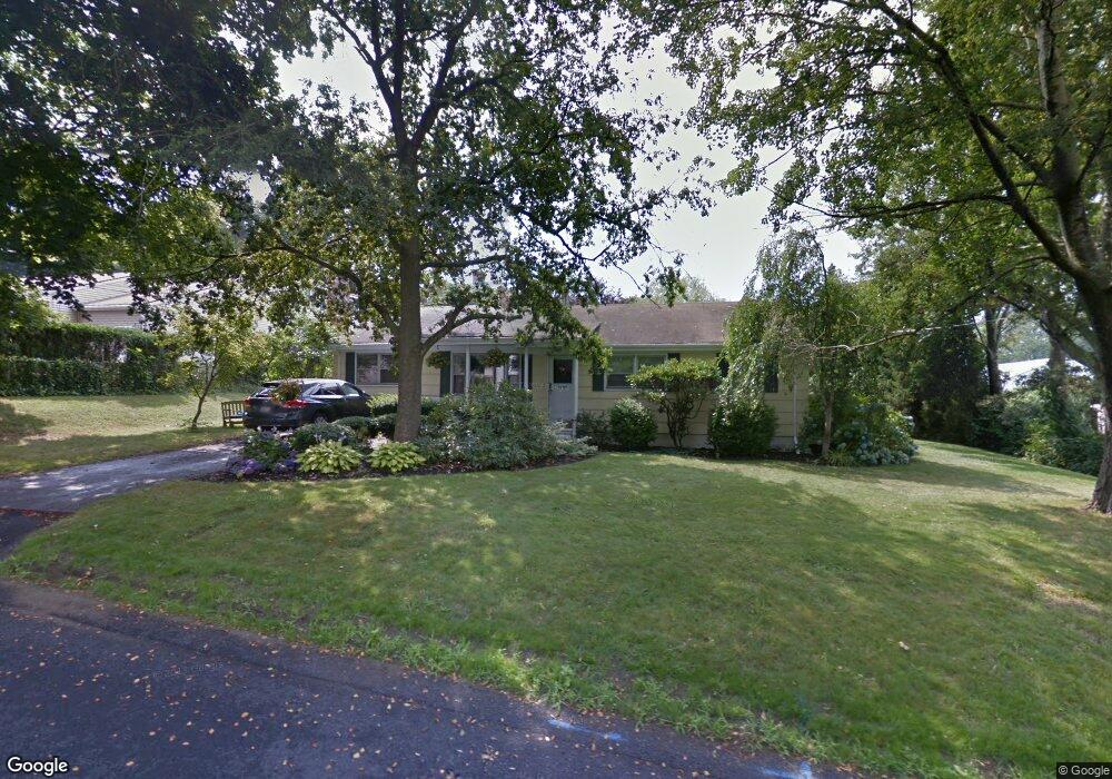 25 Concord Dr, Middletown, RI 02842 - photo 1