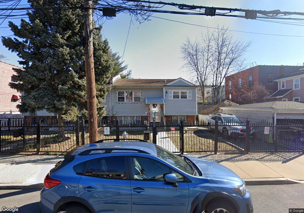 510 Taylor Ave, Bronx, NY 10473 - photo 1