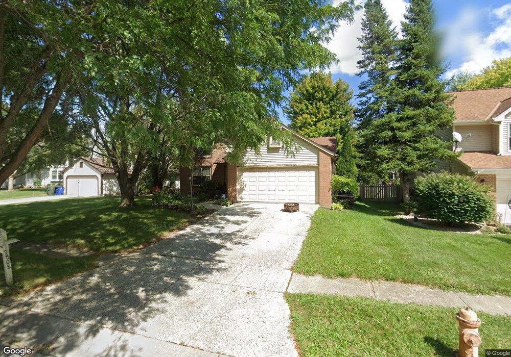 7808 Warrington Way, Columbus, OH 43235 - photo 1