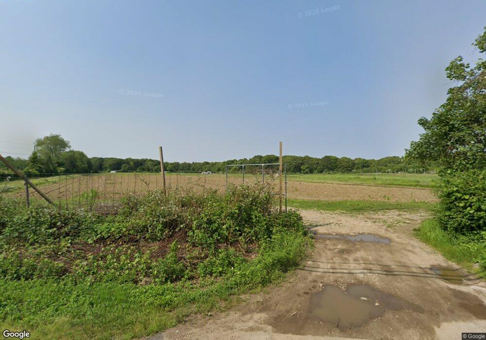 391 Tuckertown, South Kingstown, RI 02879 - photo 1