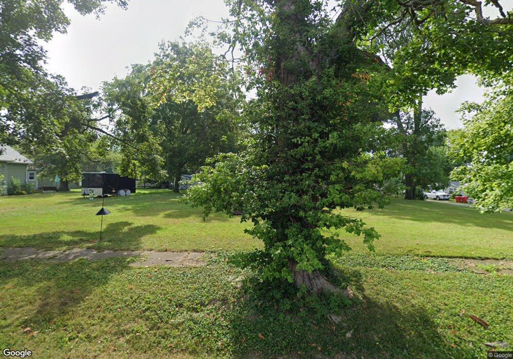 280 S Division St, Virginia, IL 62691 - photo 1