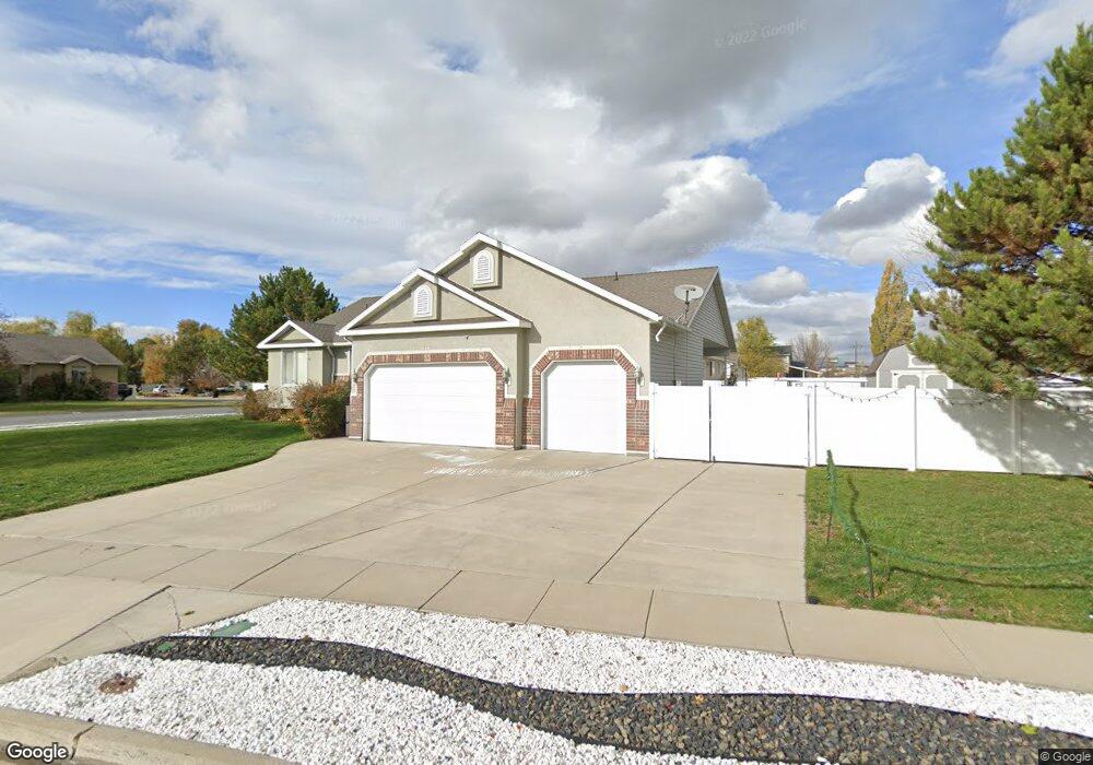 1118 W 100 S, Layton, UT 84041 - photo 1