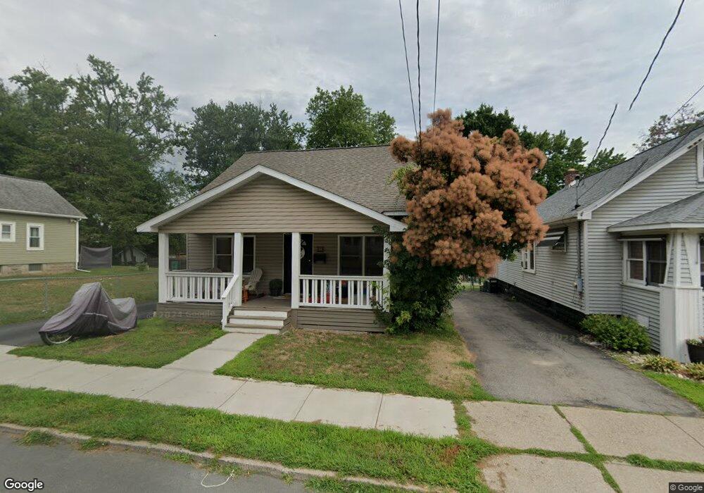 47 Pershing Dr, Schenectady, NY 12302 - photo 1