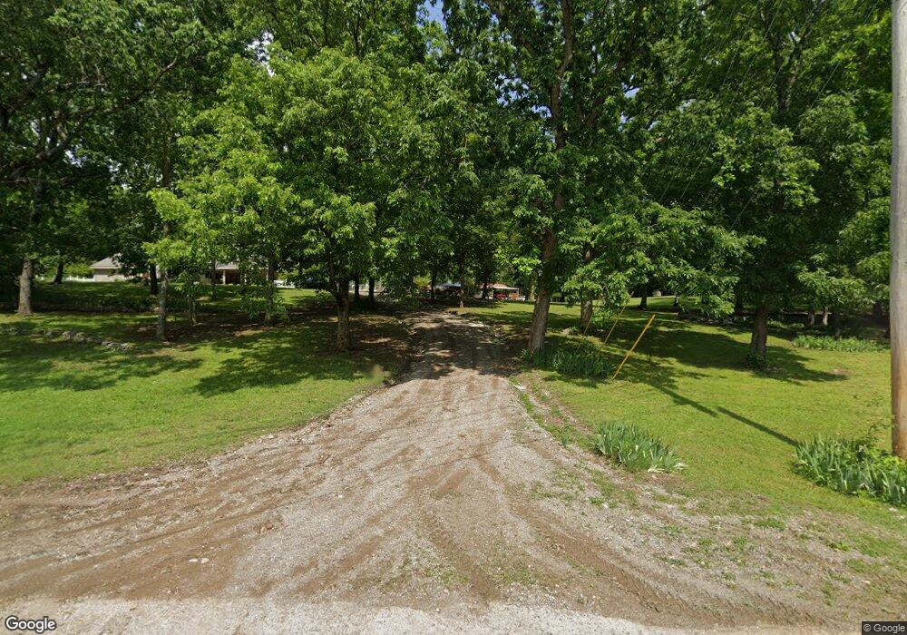 301 Brown Ln, Shelbyville, TN 37160 - photo 1