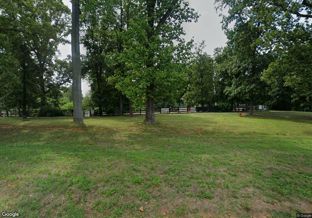 4271 Aiken Dr, Warrenton, VA 20187 - photo 1