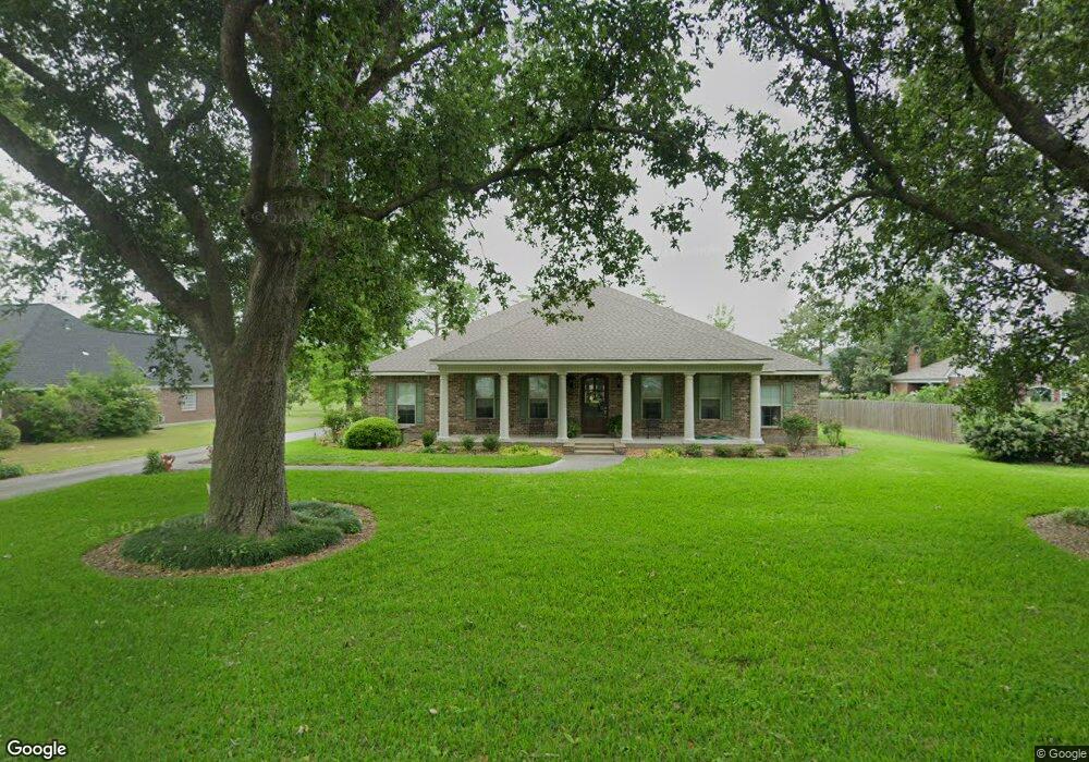 1913 Rosedown Dr, Lake Charles, LA 70605 - photo 1