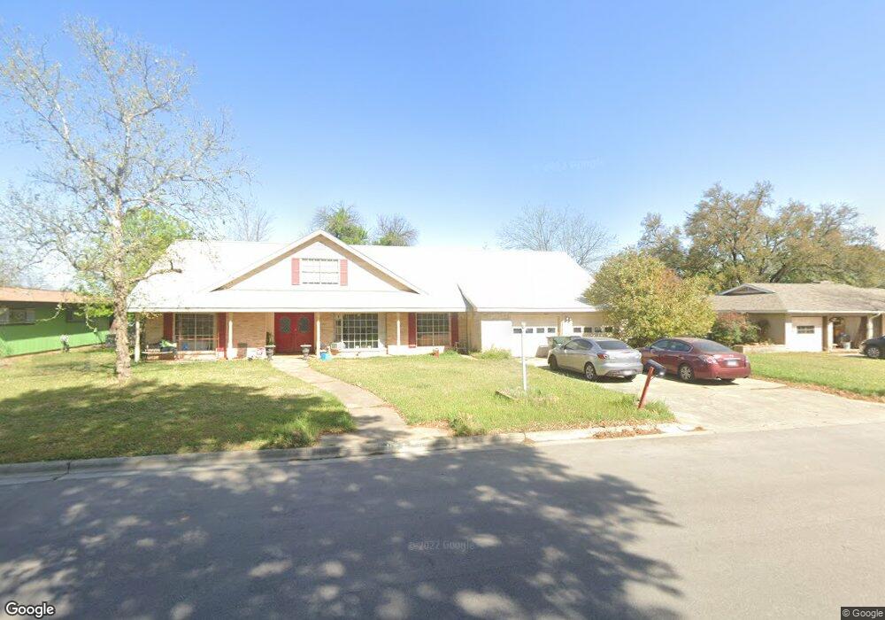 105 Oak Ridge Dr, San Marcos, TX 78666 - photo 1