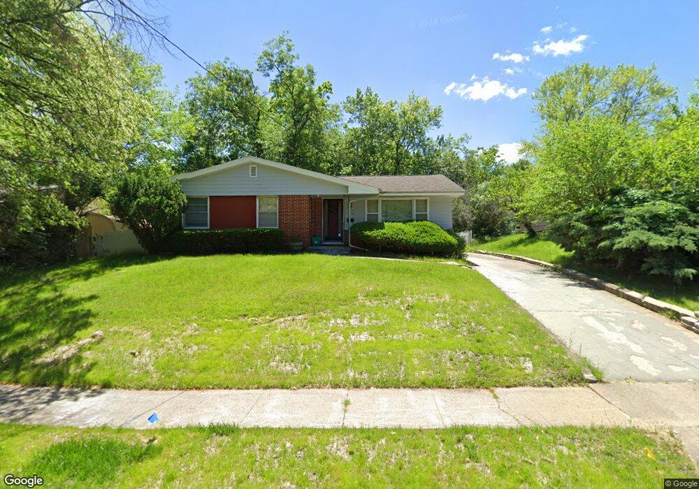 2746 Aurora Ave, Des Moines, IA 50310 - photo 1