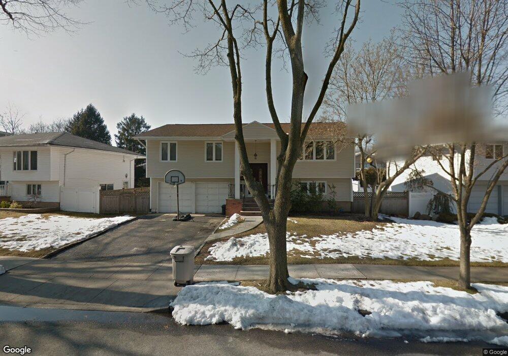 17 Fishermans Dr, Port Washington, NY 11050 - photo 1