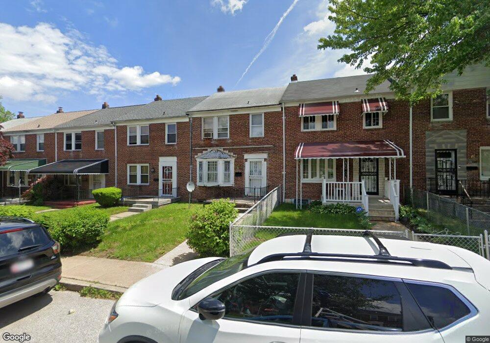 827 Wildwood Pkwy, Baltimore, MD 21229 - photo 1