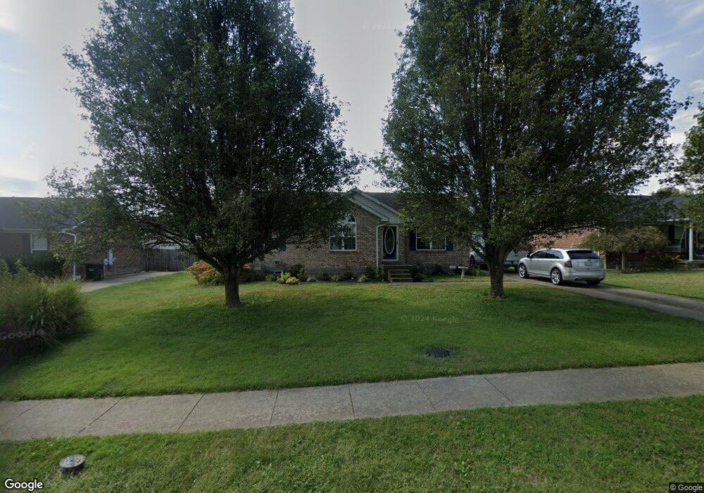 305 Forest Ridge Dr, Mount Washington, KY 40047 - photo 1