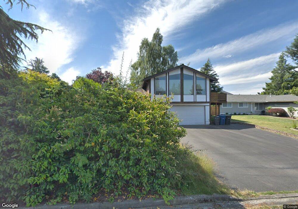 921 S 240th Place, Des Moines, WA 98198 - photo 1