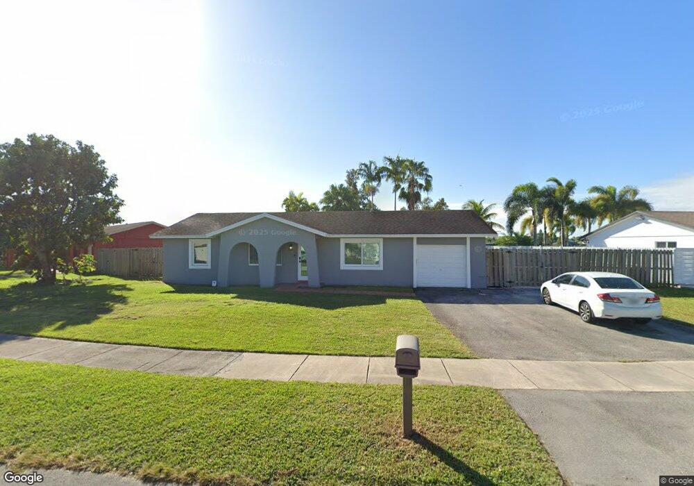 14912 SW 67th Ln, Miami, FL 33193 - photo 1