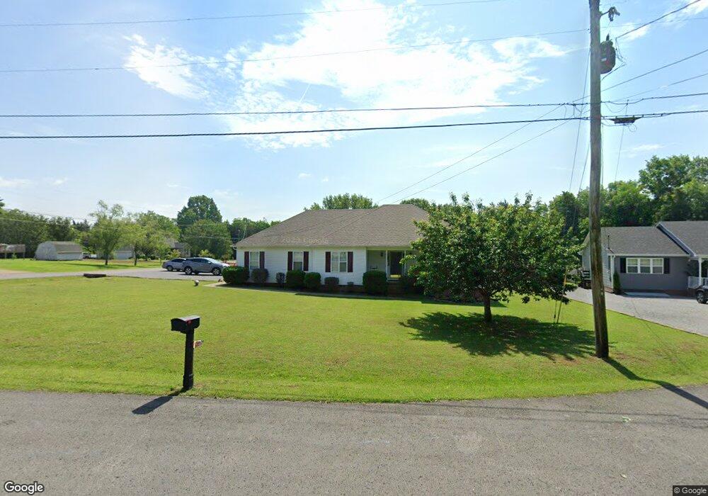 301 Russell St, Shelbyville, TN 37160 - photo 1