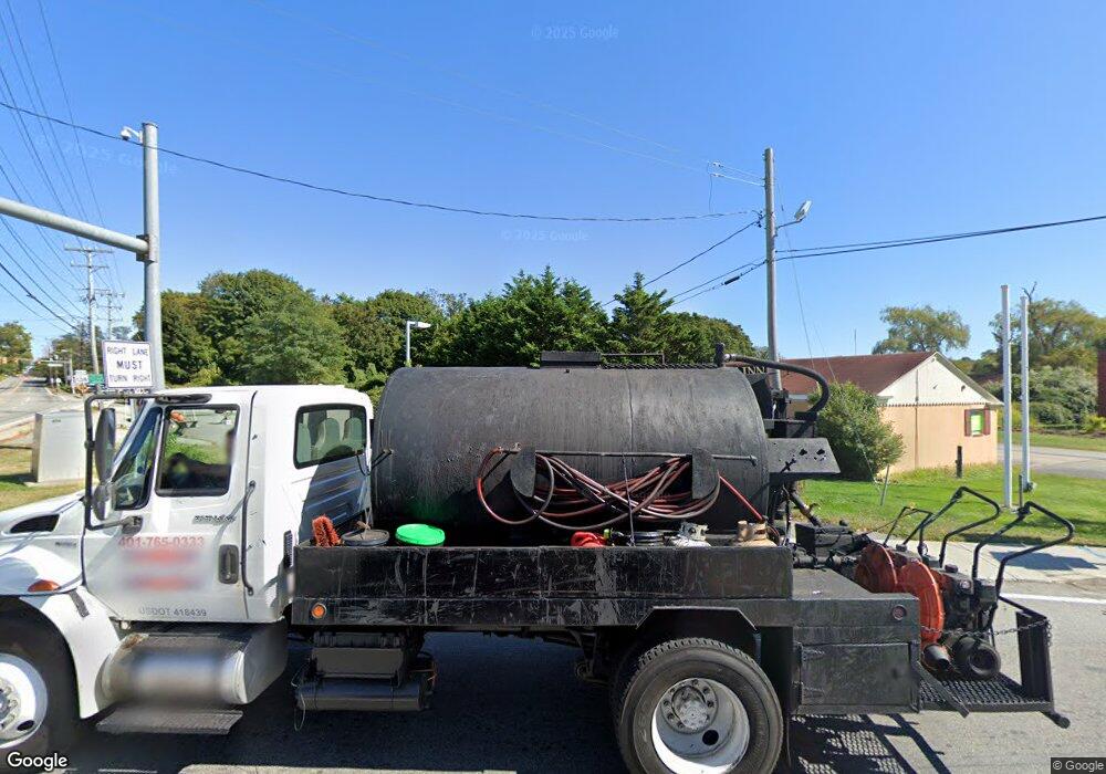 533 E Main Rd, Middletown, RI 02842 - photo 1