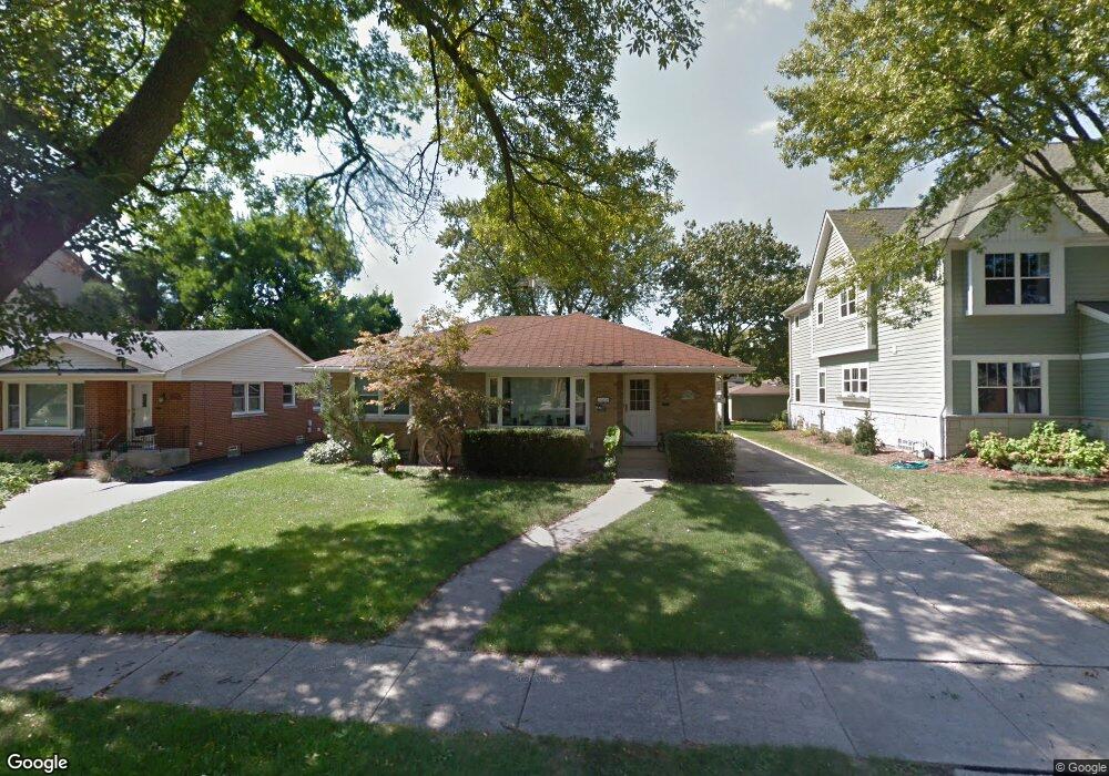 748 S Hawthorne Ave, Elmhurst, IL 60126 - photo 1