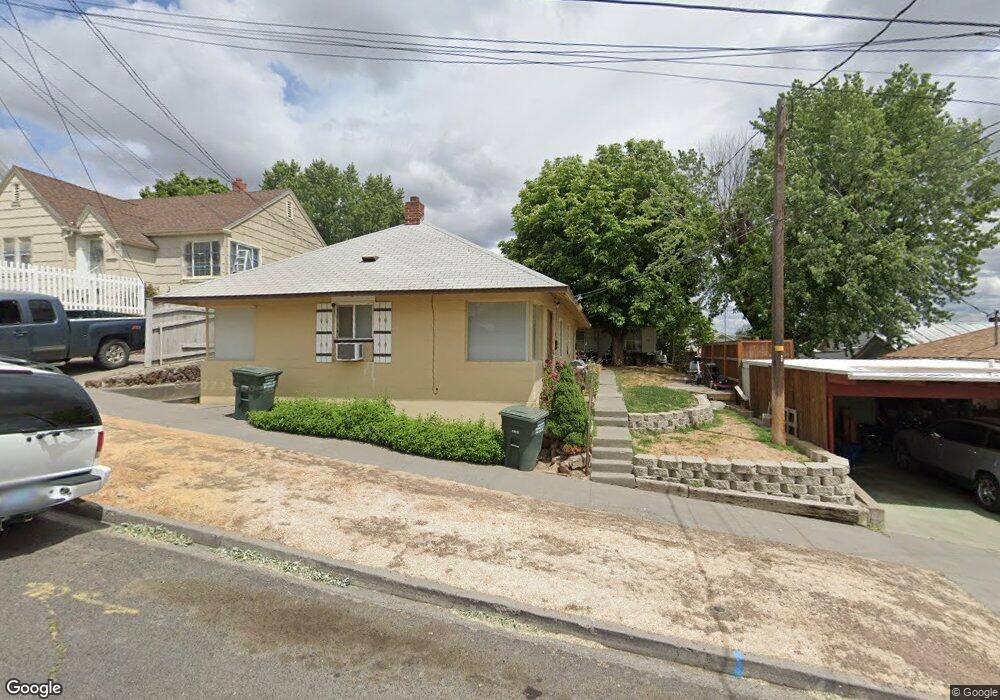 206 NW 11th St, Pendleton, OR 97801 - photo 1