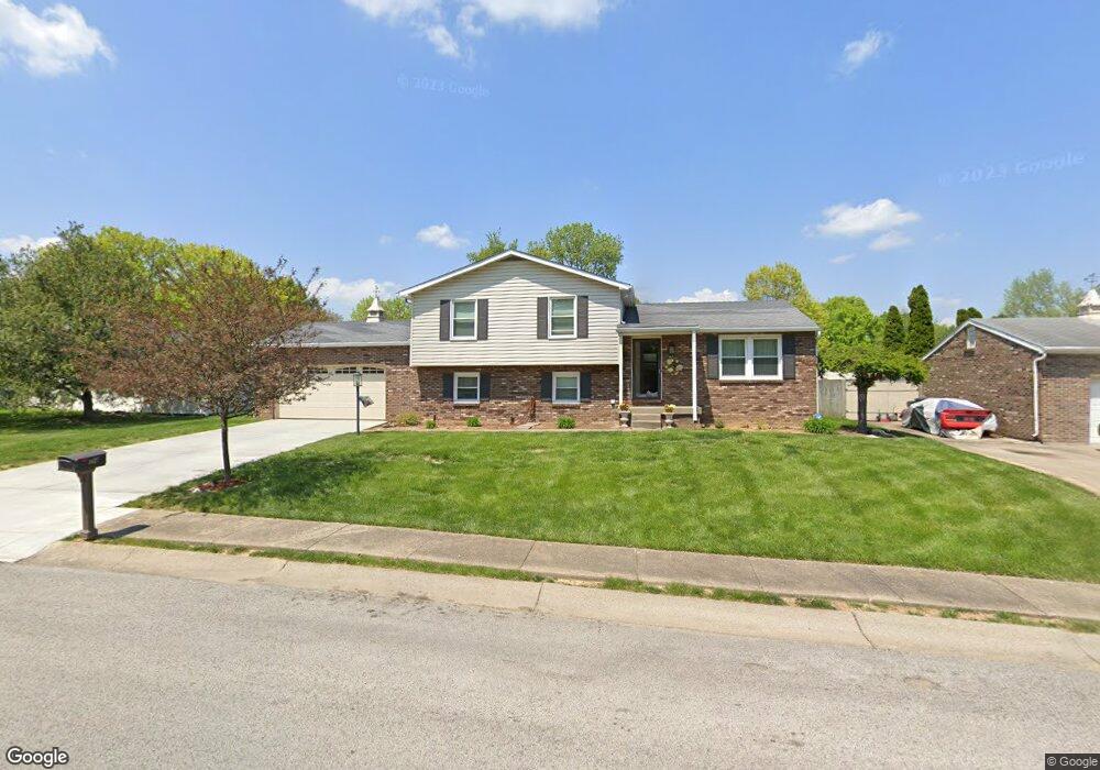 1027 Meadowview Dr, New Albany, IN 47150 - photo 1