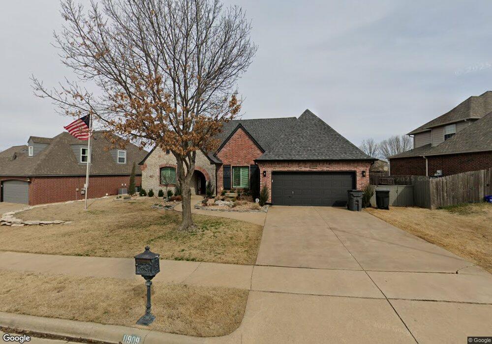 11909 S Cedar Ave, Jenks, OK 74037 - photo 1