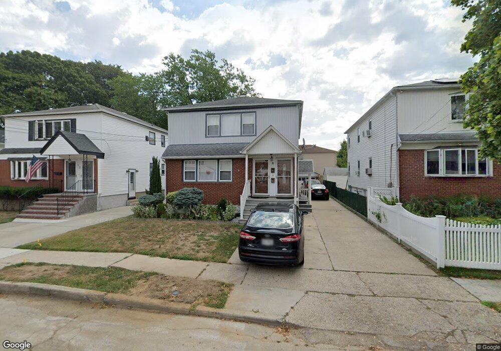 8 Miriam St, Valley Stream, NY 11581 - photo 1