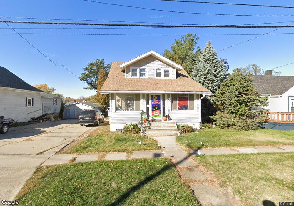 405 E 4th St S, Newton, IA 50208 - photo 1