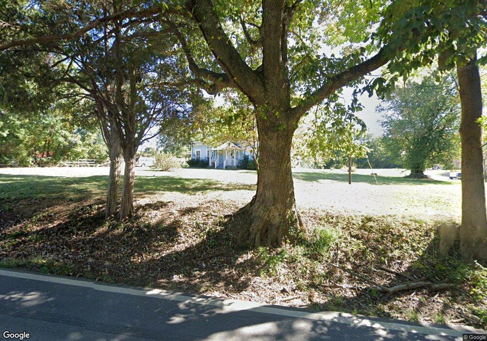 7608 E Manslick Rd, Louisville, KY 40228 - photo 1