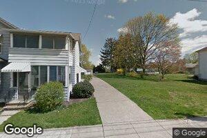 11 W 1st St, Wyoming, PA 18644