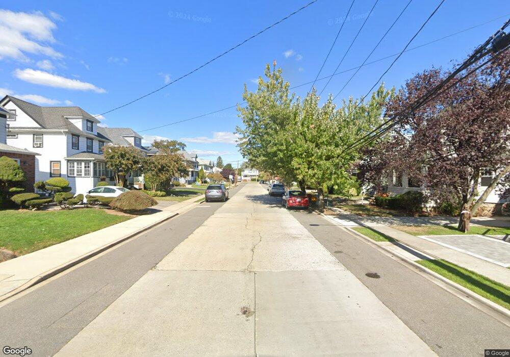 22 Fowler Ave, Lynbrook, NY 11563 - photo 1