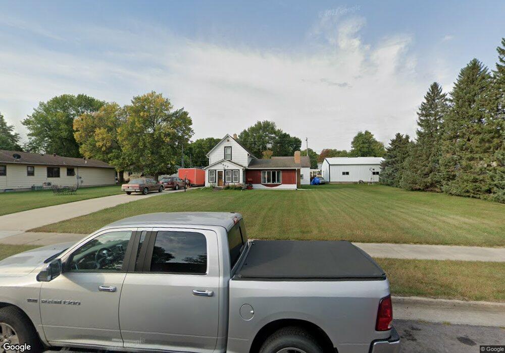 1407 N Jefferson St, New Ulm, MN 56073 - photo 1