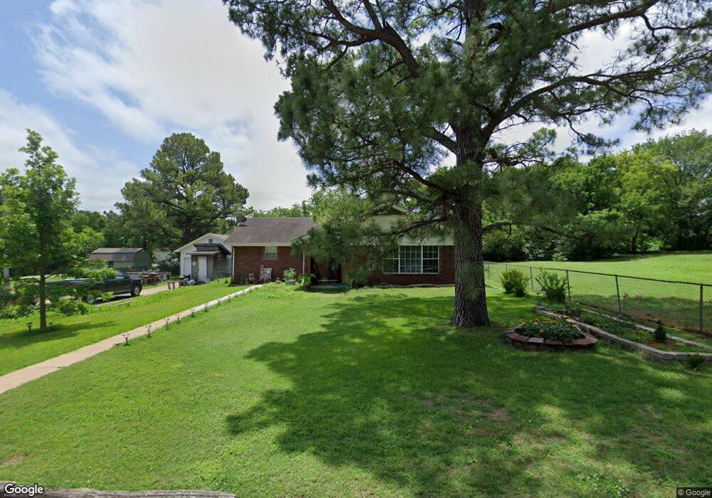 914 Roff St, Ardmore, OK 73401 - photo 1