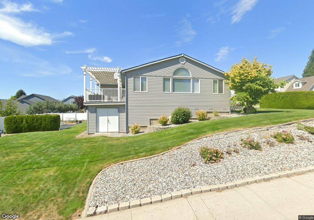 1003 N Harrison Ct, East Wenatchee, WA 98802 - photo 1