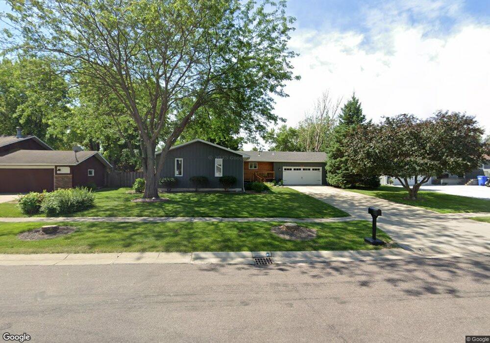 2402 16th Ave S, Fargo, ND 58103 - photo 1