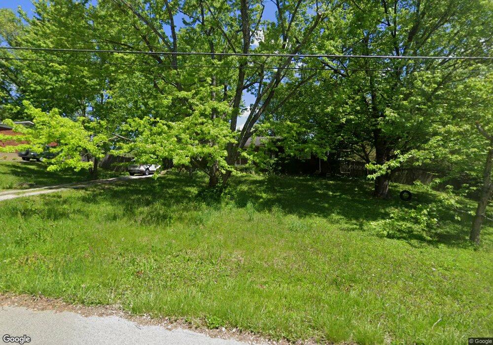 1750 Fitch Dr, Georgetown, IN 47122 - photo 1