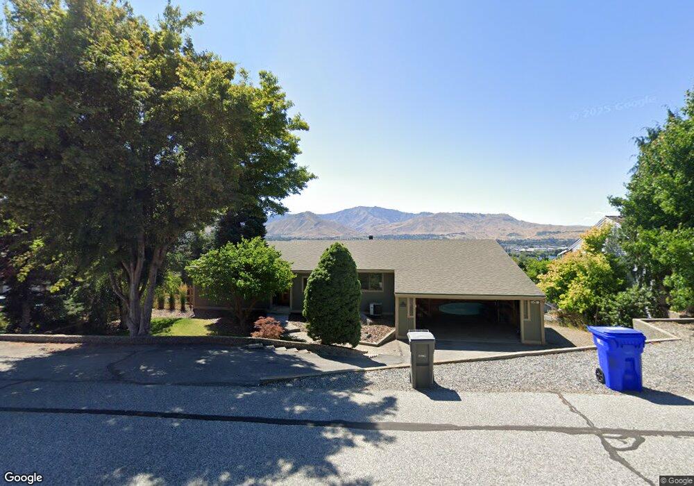 1426 N Aurora Ave, East Wenatchee, WA 98802 - photo 1