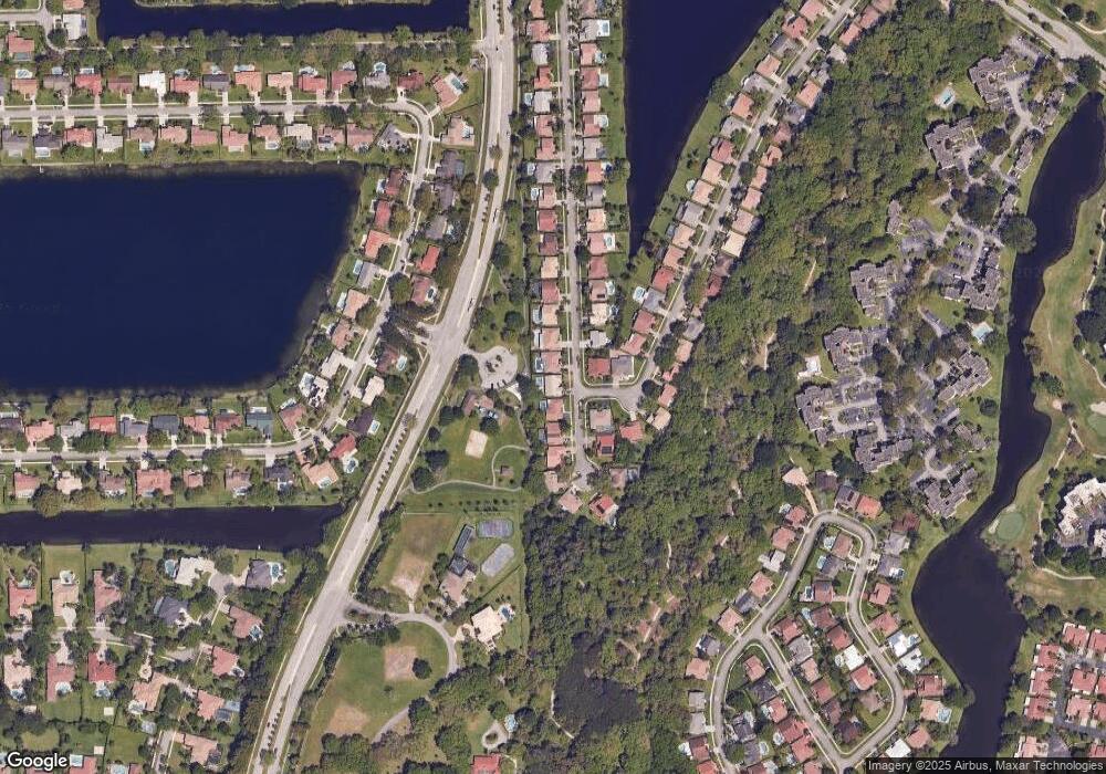 1911 1911 W Oak Knoll Cr, Davie, FL 33324 - photo 1