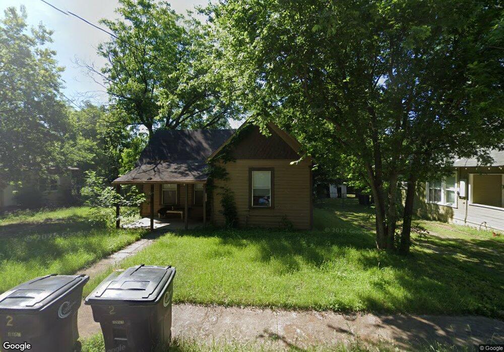 203 Monroe St, Cleburne, TX 76033 - photo 1