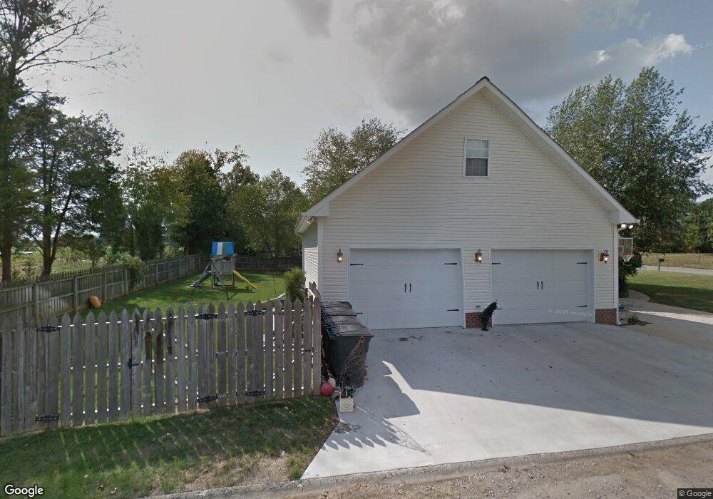 2111 Southwest Dr, Murray, KY 42071 - photo 1