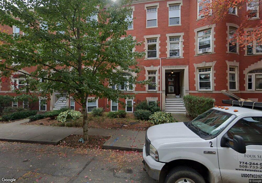 10 Strathmore Rd unit C, Brookline, MA 02445 - photo 1