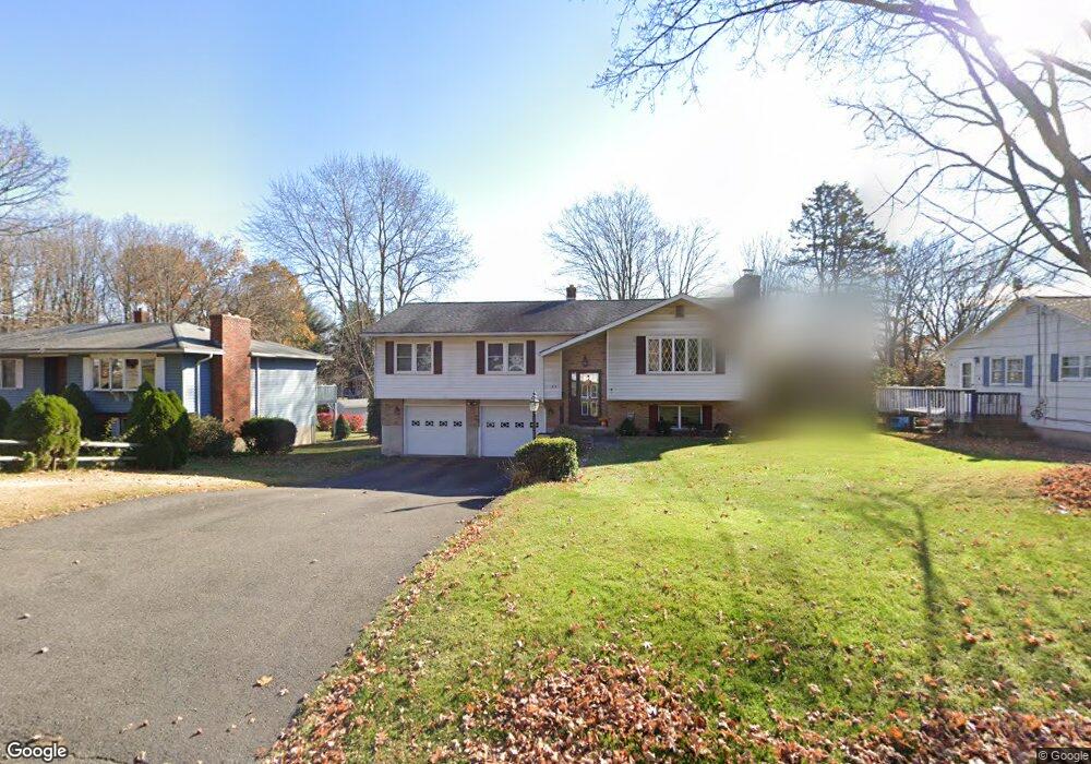 513 Country Club Rd, Waterbury, CT 06708 - photo 1