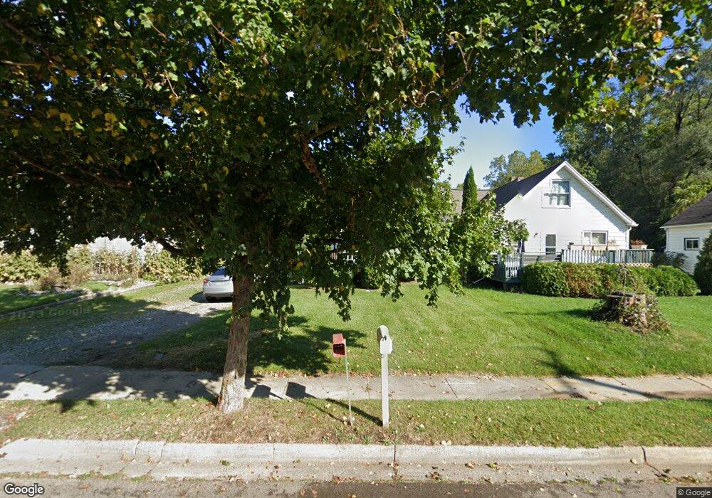 932 Reo Rd, Lansing, MI 48910 - photo 1