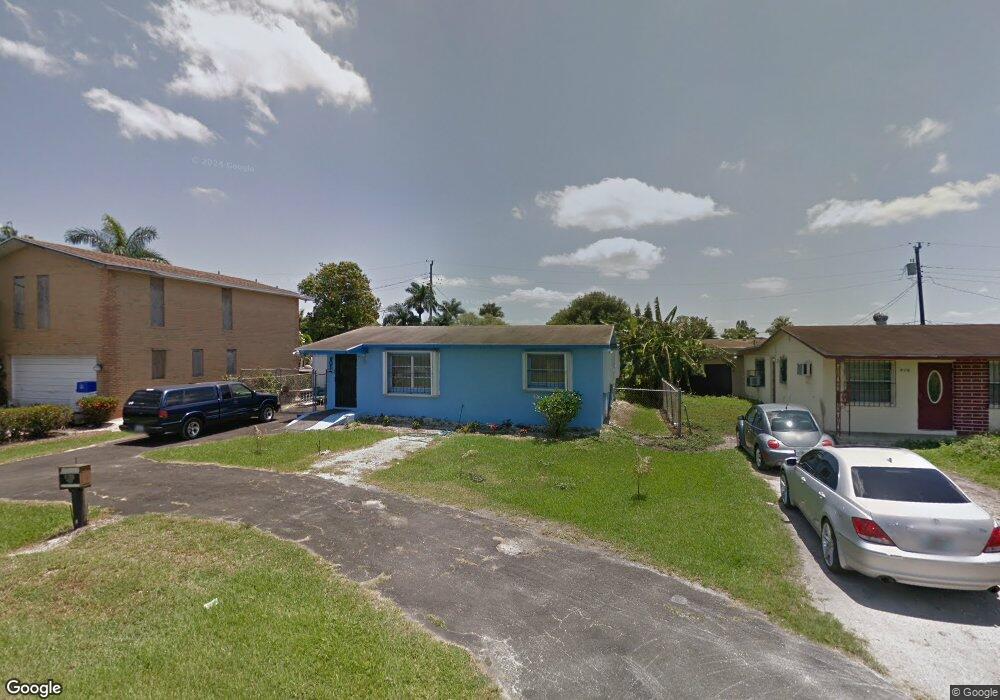 605 SW 13th St, Belle Glade, FL 33430 - photo 1