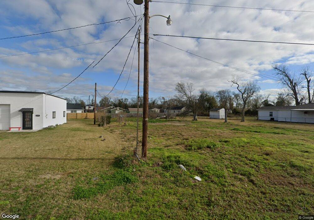 2236 1/2 Fruge St, Lake Charles, LA 70601 - photo 1
