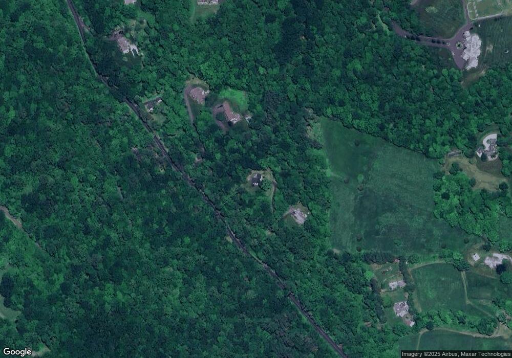 366 Charcoal Ave, Middlebury, CT 06762 - photo 1