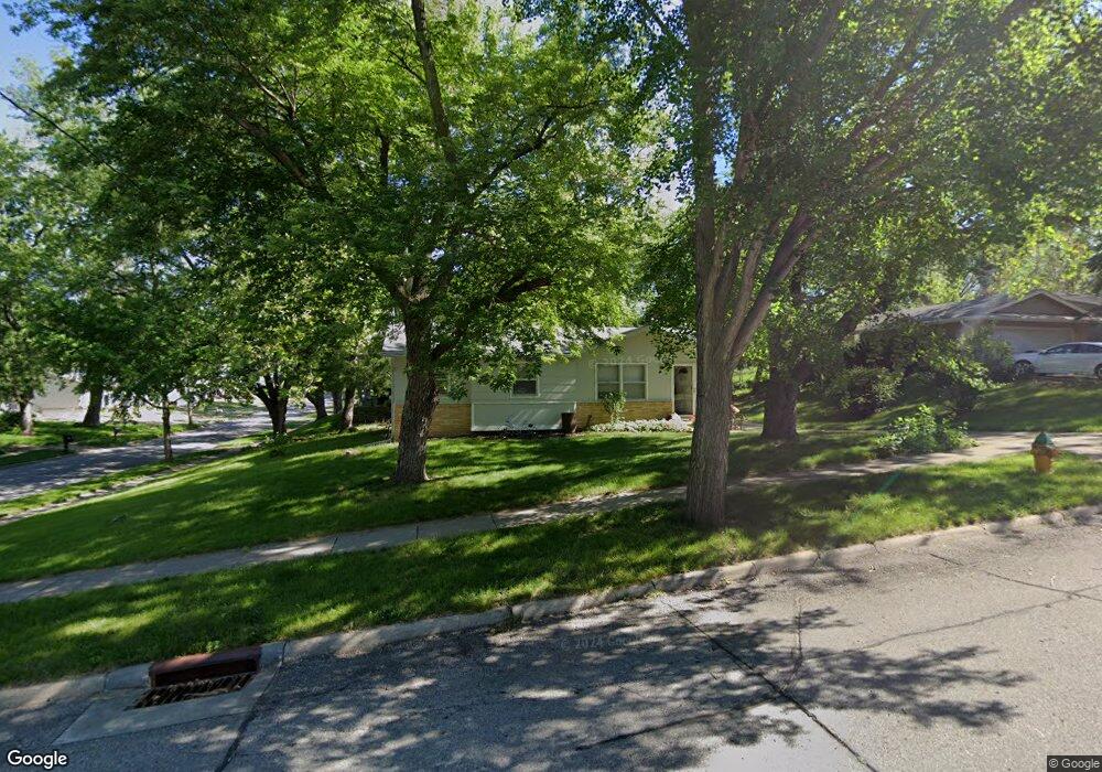 1002 E Philip St, Des Moines, IA 50315 - photo 1
