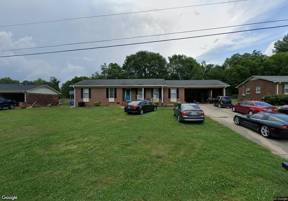 808 Waters St, Shelby, NC 28152 - photo 1