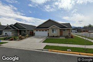 1883 SW Mistybrook Dr, Grants Pass, OR 97527