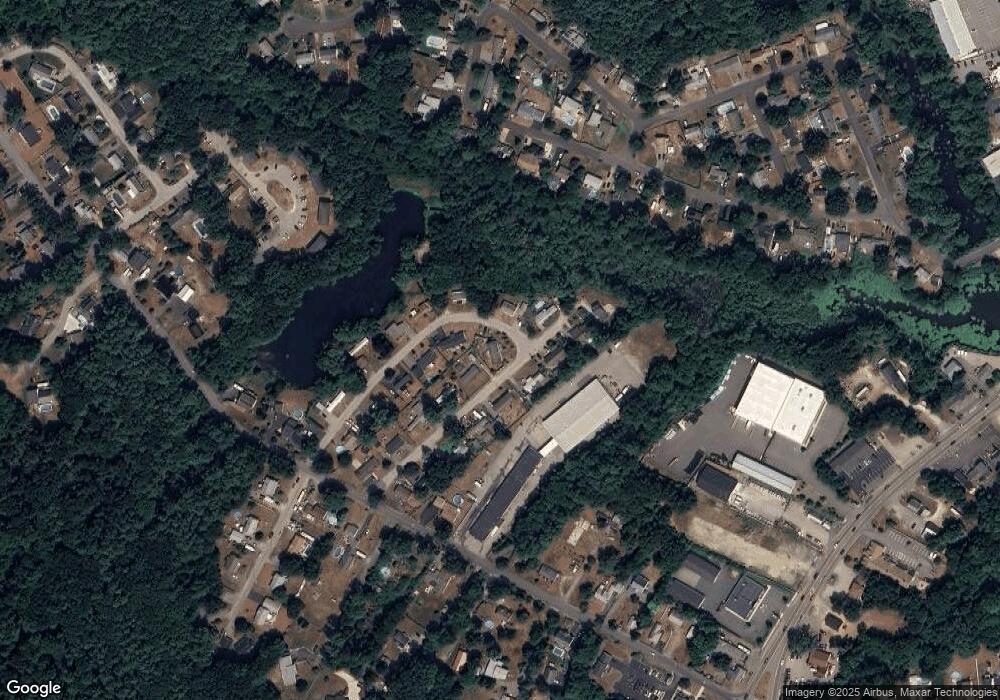 2 Raymond Dr, Seabrook, NH 03874 - photo 1