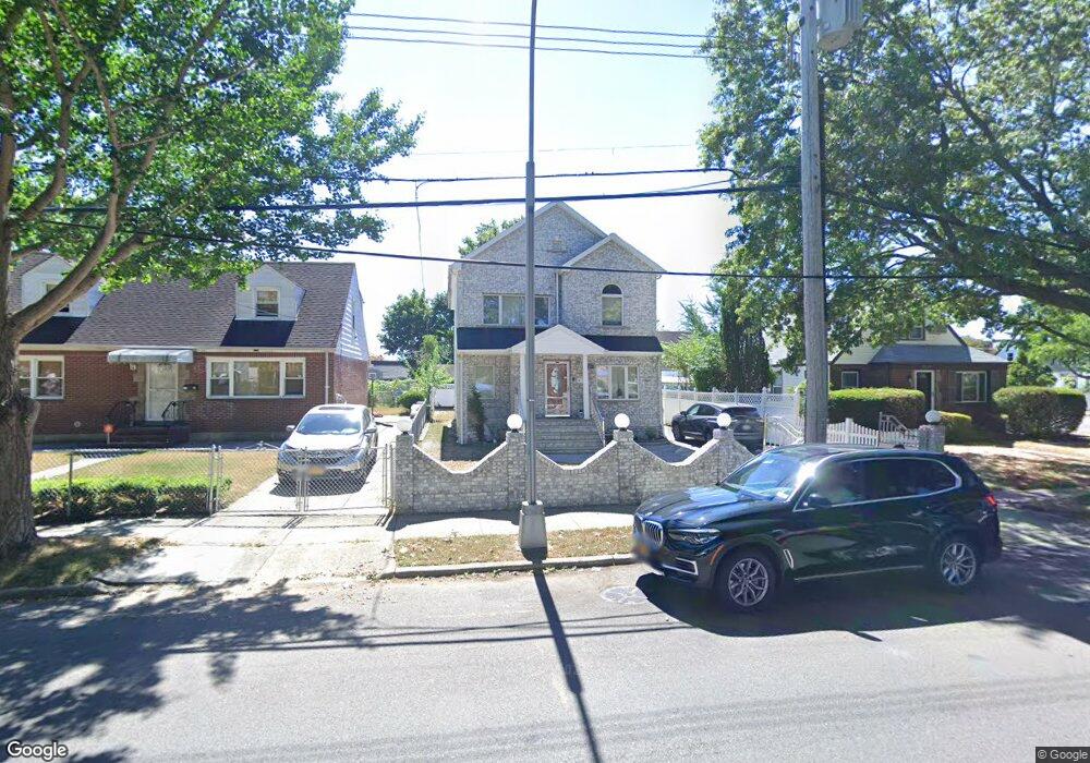 26310 83rd Ave, Glen Oaks, NY 11004 - photo 1