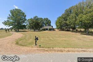 2554 Riverdale Rd, Grenada, MS 38901