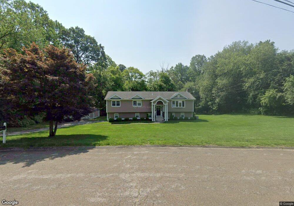 466 Cart Ln, Orange, CT 06477 - photo 1